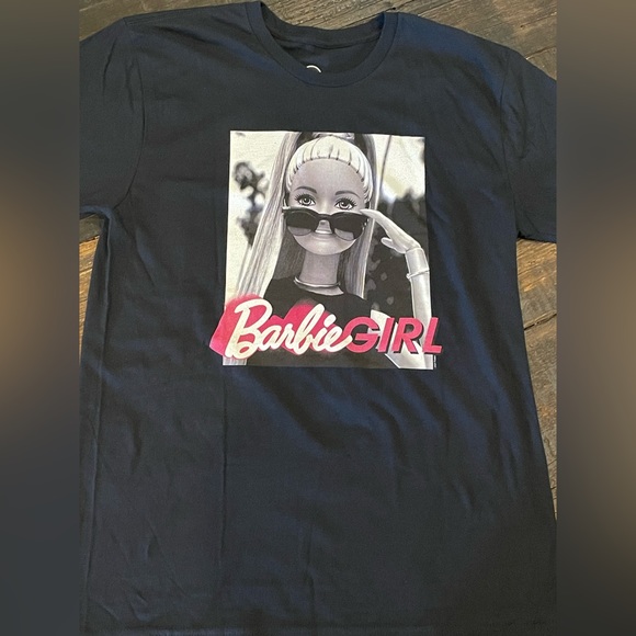 🖤Barbie GIRL💖 Black Short Sleeve Tee NWOT Women’s Size M - Picture 4 of 5